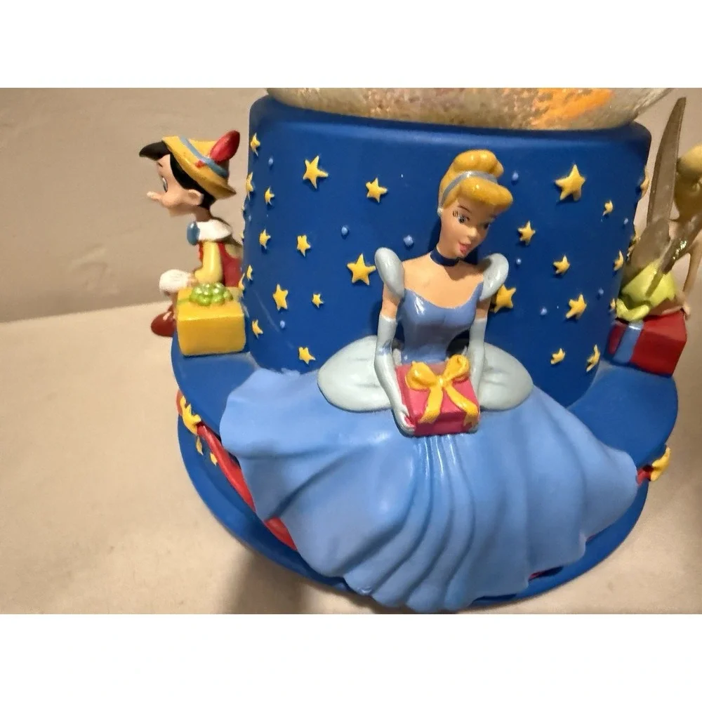 Disney Musical Birthday Water Snow Globe Walts 100th Hallmark 2001 Mickey Minnie